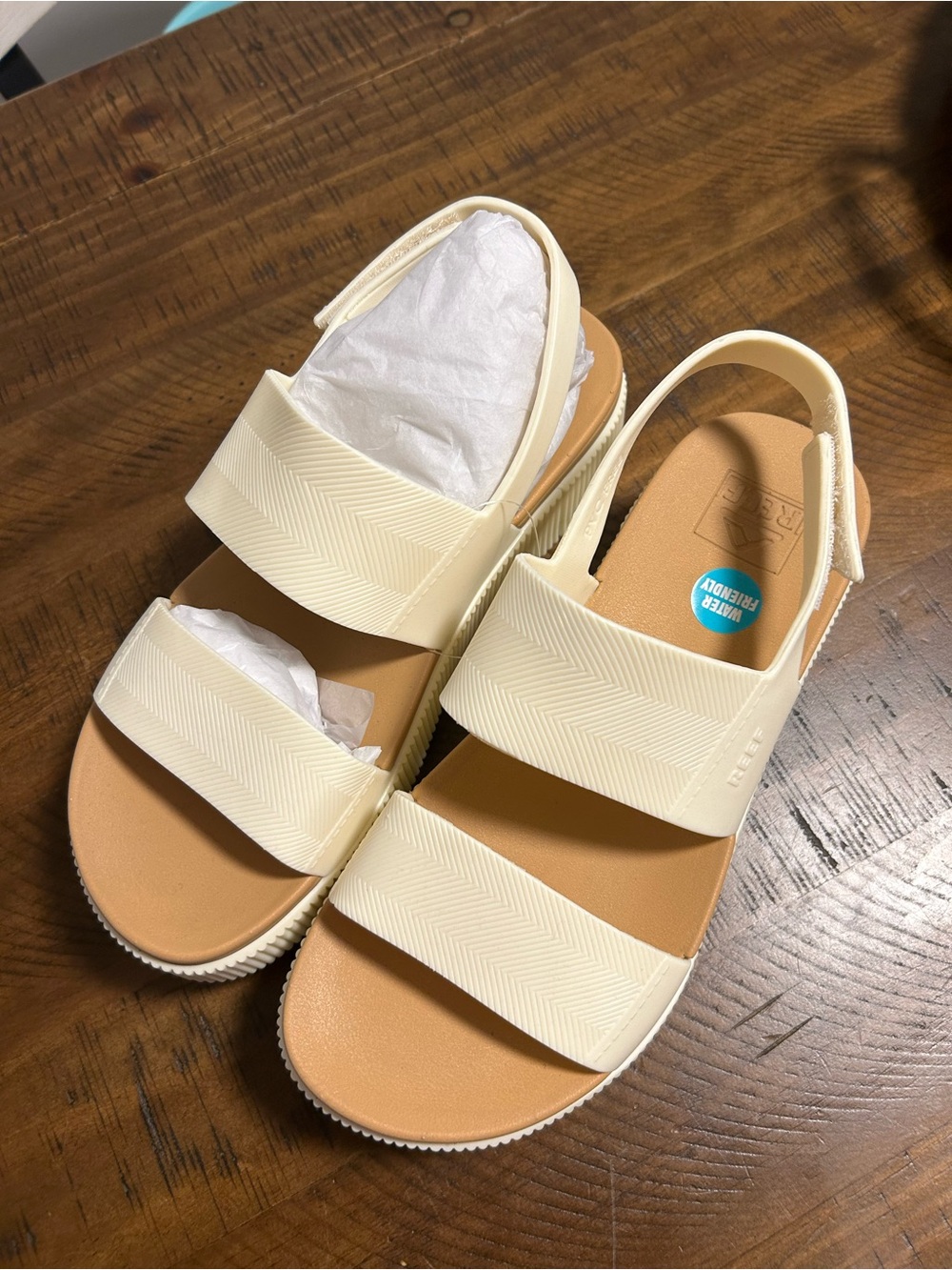 Reef Women's Platform Sandals — Cream/Tan NWOT - Picture 3 of 5